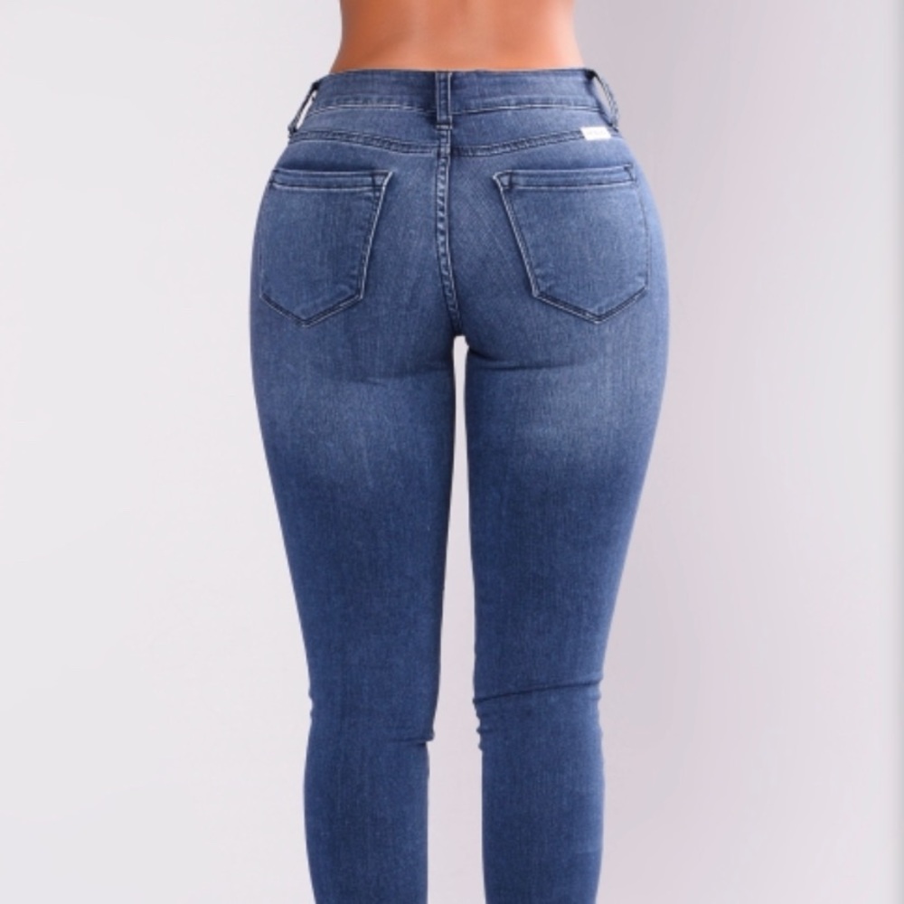 Fashionnova jeans 🖤